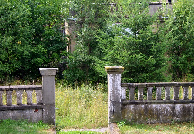 betonový okrasný plot